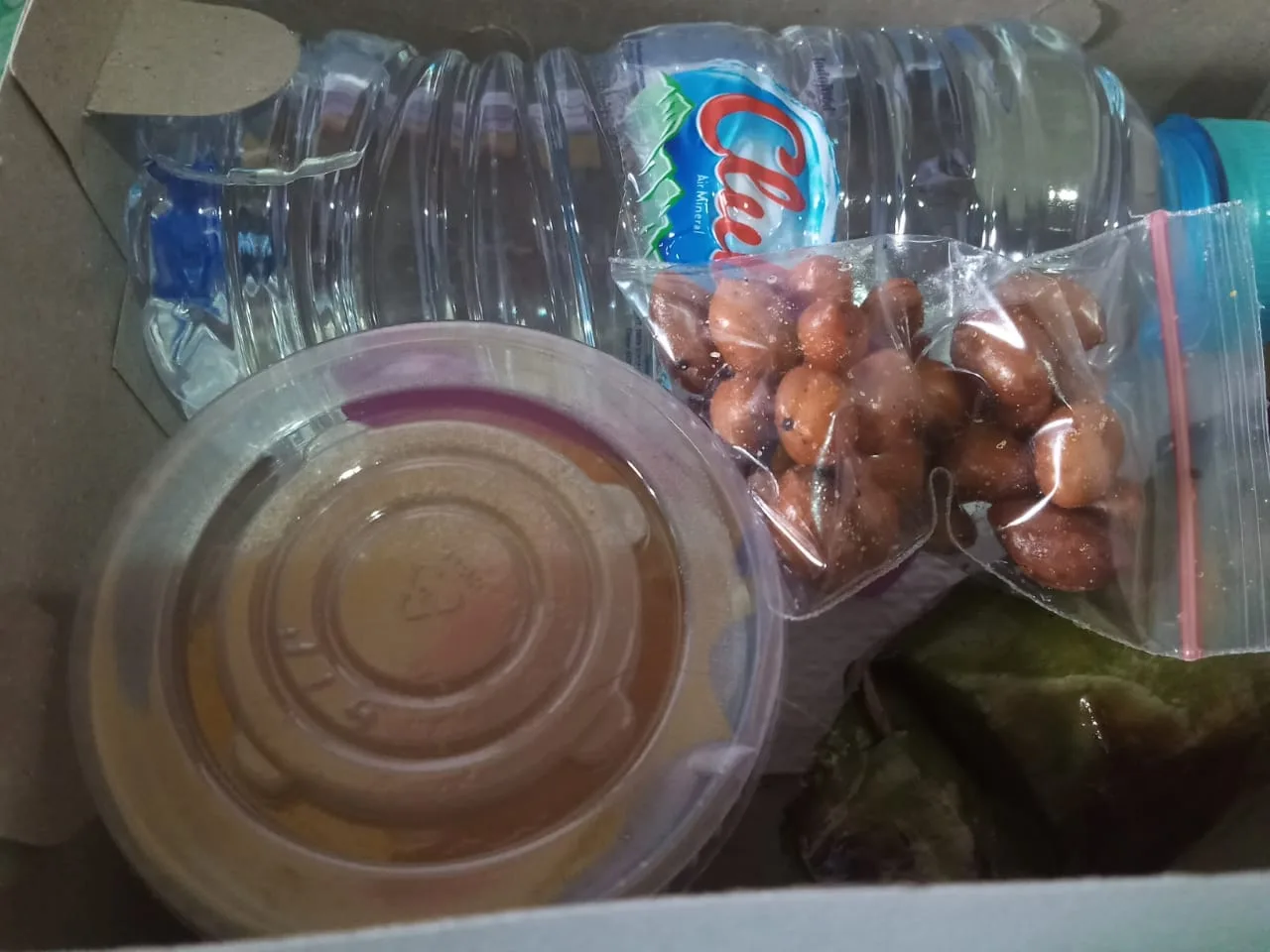 PAKET SNACK 1 ( AIR MINERAL+PUDING+KACANG )