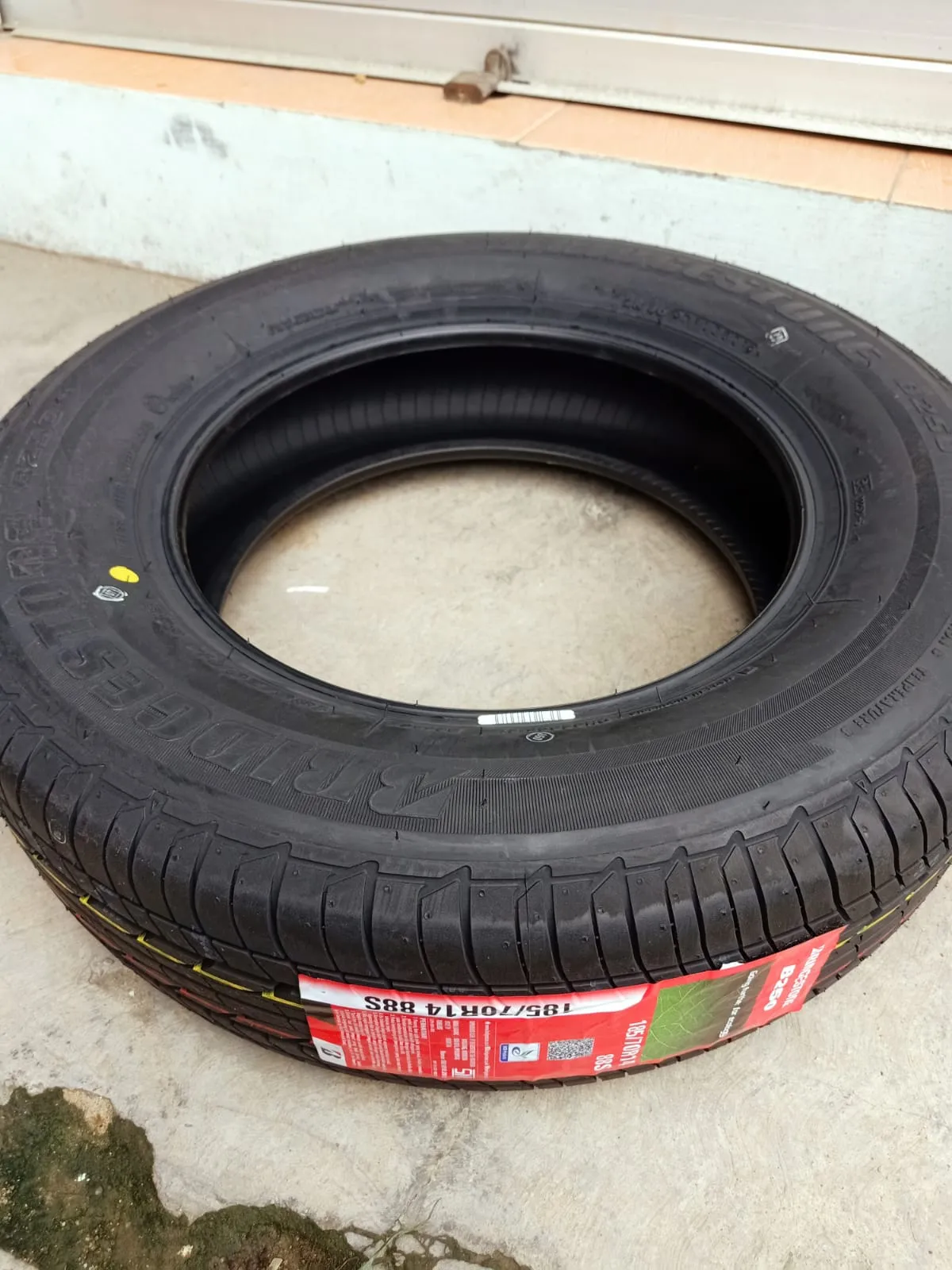 BAN BRIDGESTONE B250