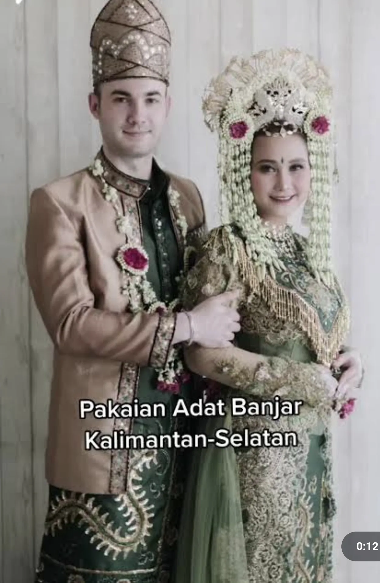 Sasirangan pakaian adat banjar