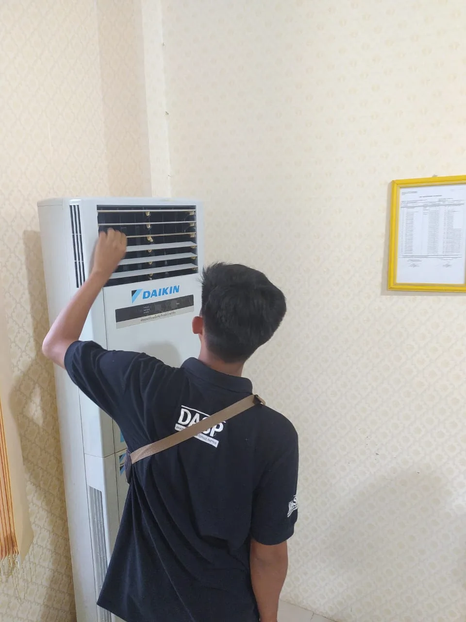 SERVIS AC STANDING
