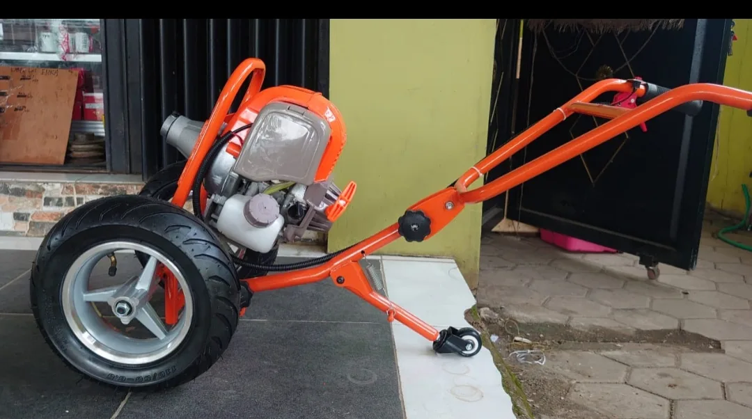 Mesin potong rumput roda 3 YAMAMOTO