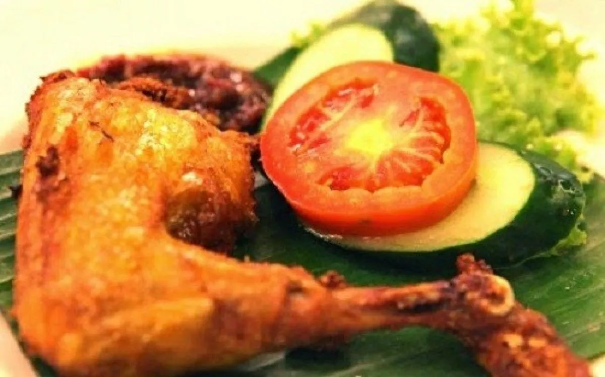 Paket Ayam Goreng Lalapan