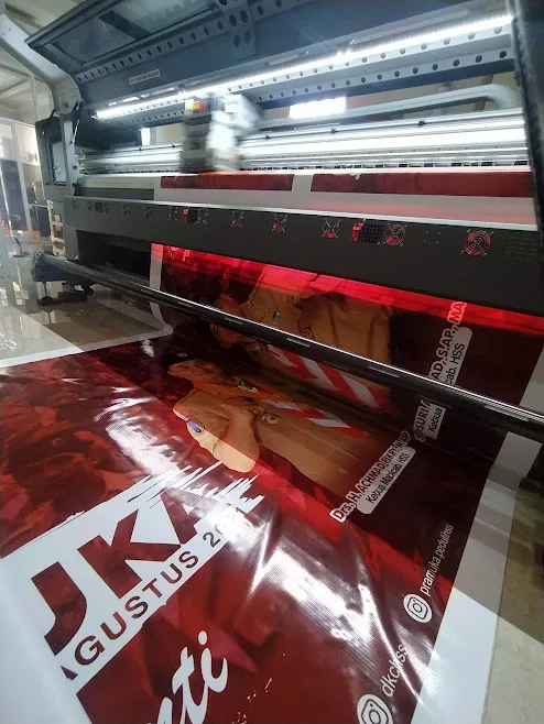 Spanduk Fronlite 440 gr Korcin Super Glossy