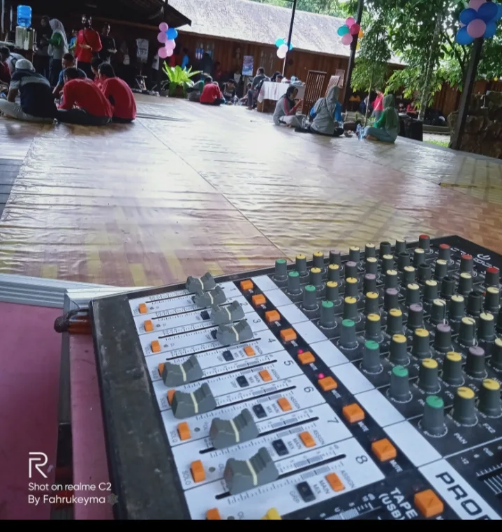 Keyboard/organ tunggal