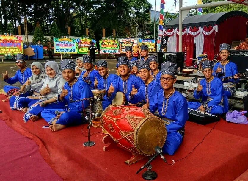 TARI AGUK KAMBANG LIVE MUSIK