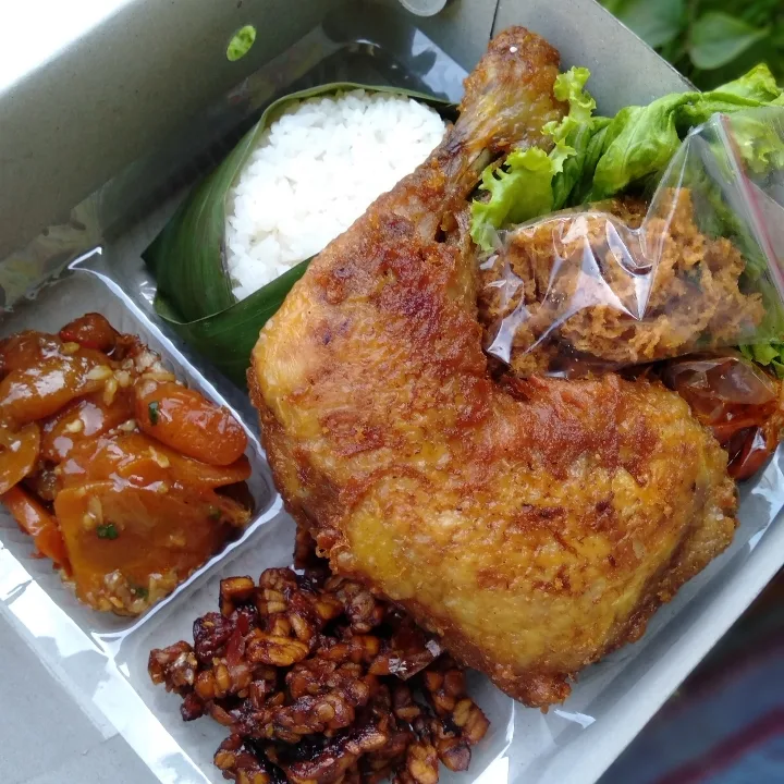 NASI KOTAK