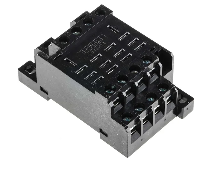 socket relay