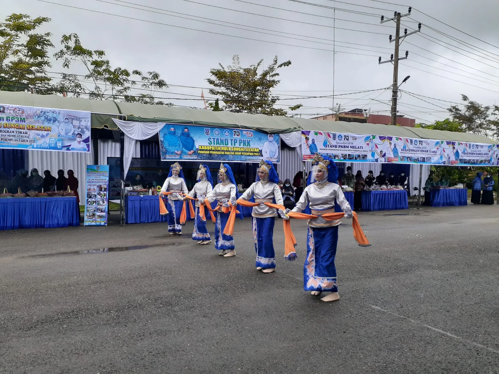 TARI AGUK KAMBANG LIVE MUSIK