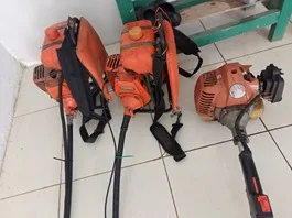 Perbaikan mesin rumput