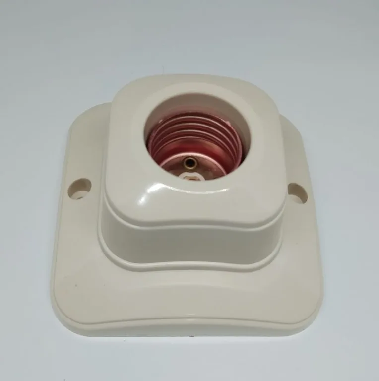 Fitting Lampu