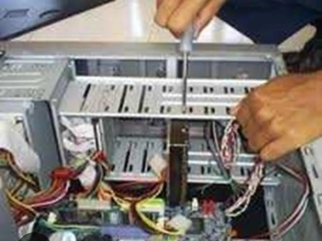 Pemeliharaan/Servis Komputer