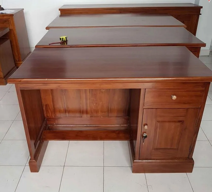 MEJA KANTOR