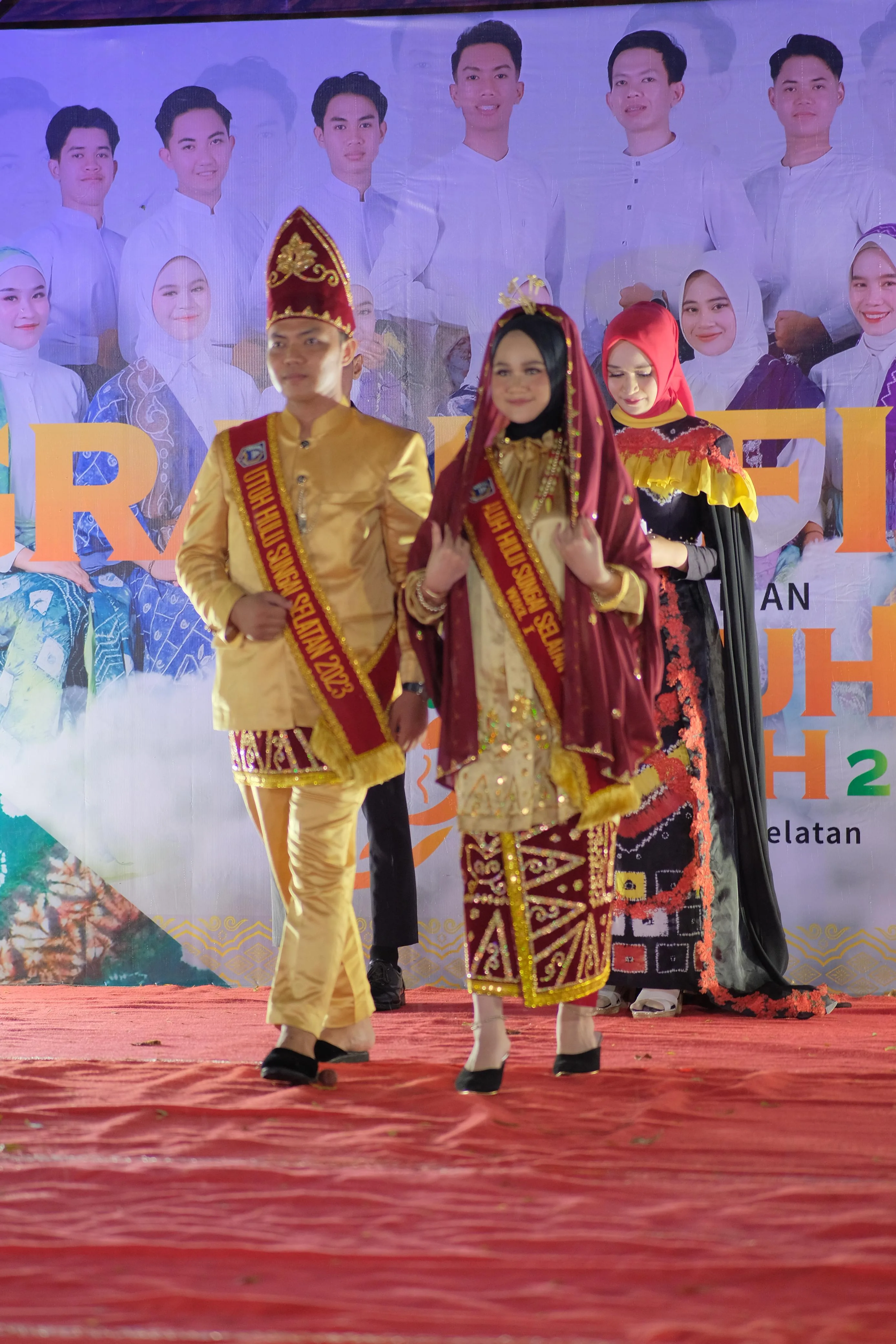 Pakaian Adat Daerah