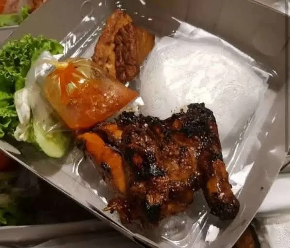 PAKET AYAM BAKAR