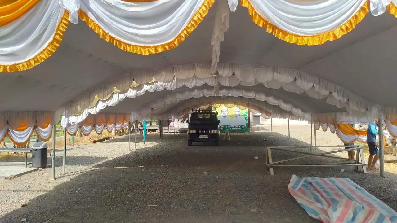 Sewa Tenda Ukuran 6x8 Meter +Aksesoris