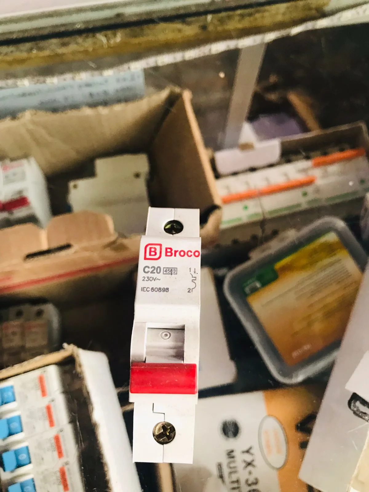 MCB BROCO 20A