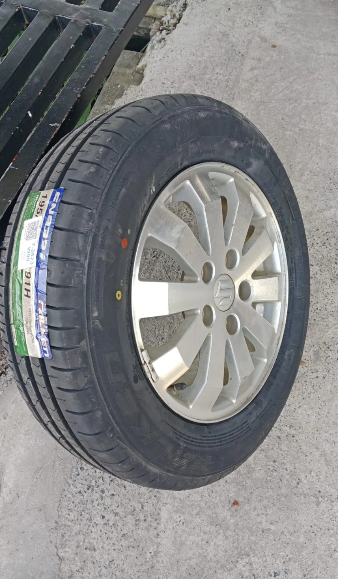 Ban Falken Sinera
