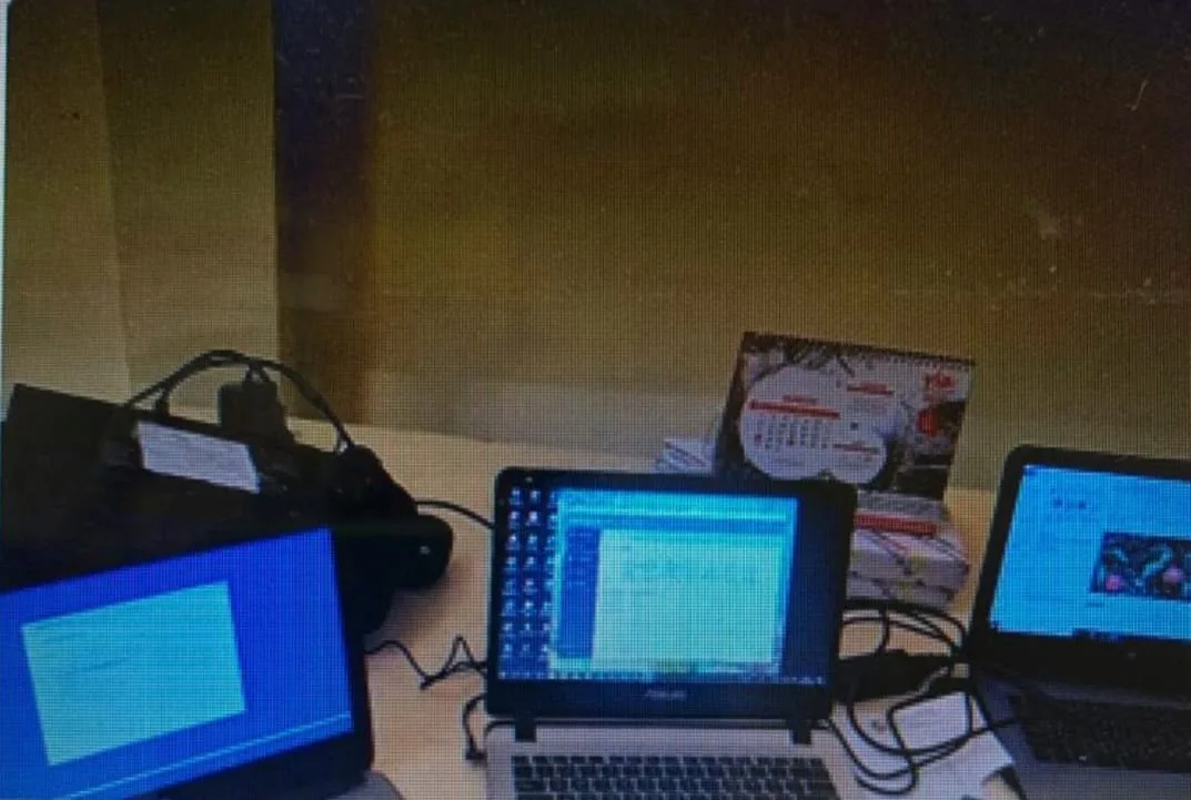 Service Laptop/Komputer