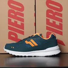 SEPATU OLAHRAGA PIERO