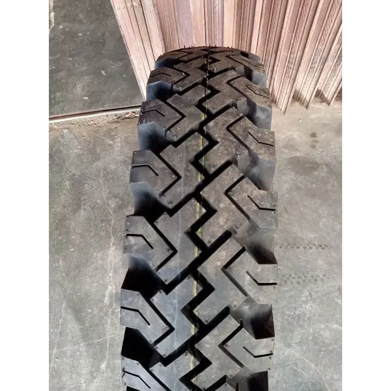 Ban Truck Swallow Jeep Service 750R16