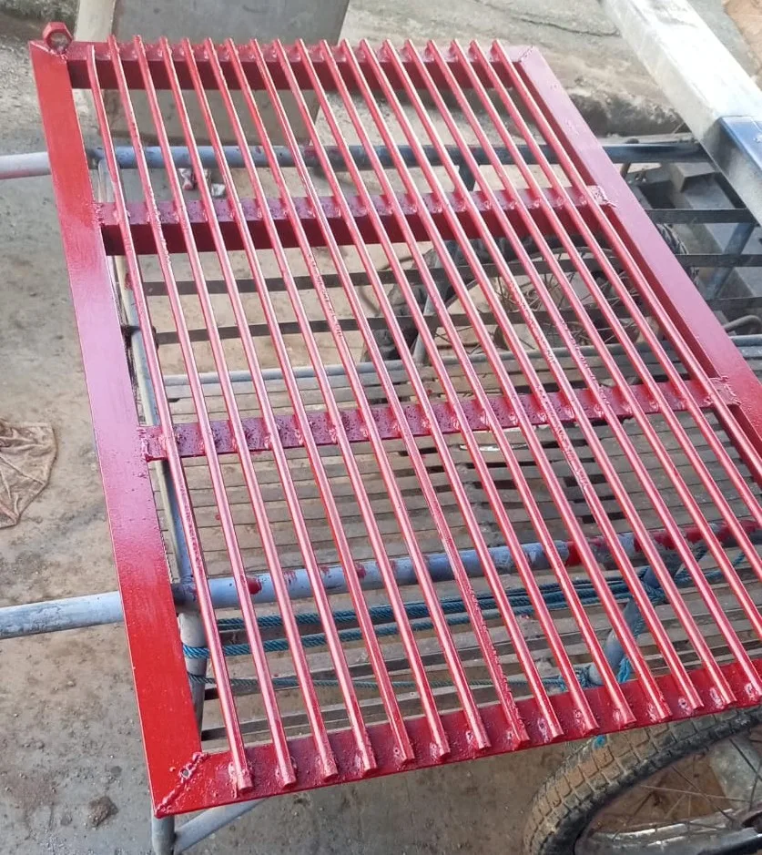GRILL TUTUP SELOKAN