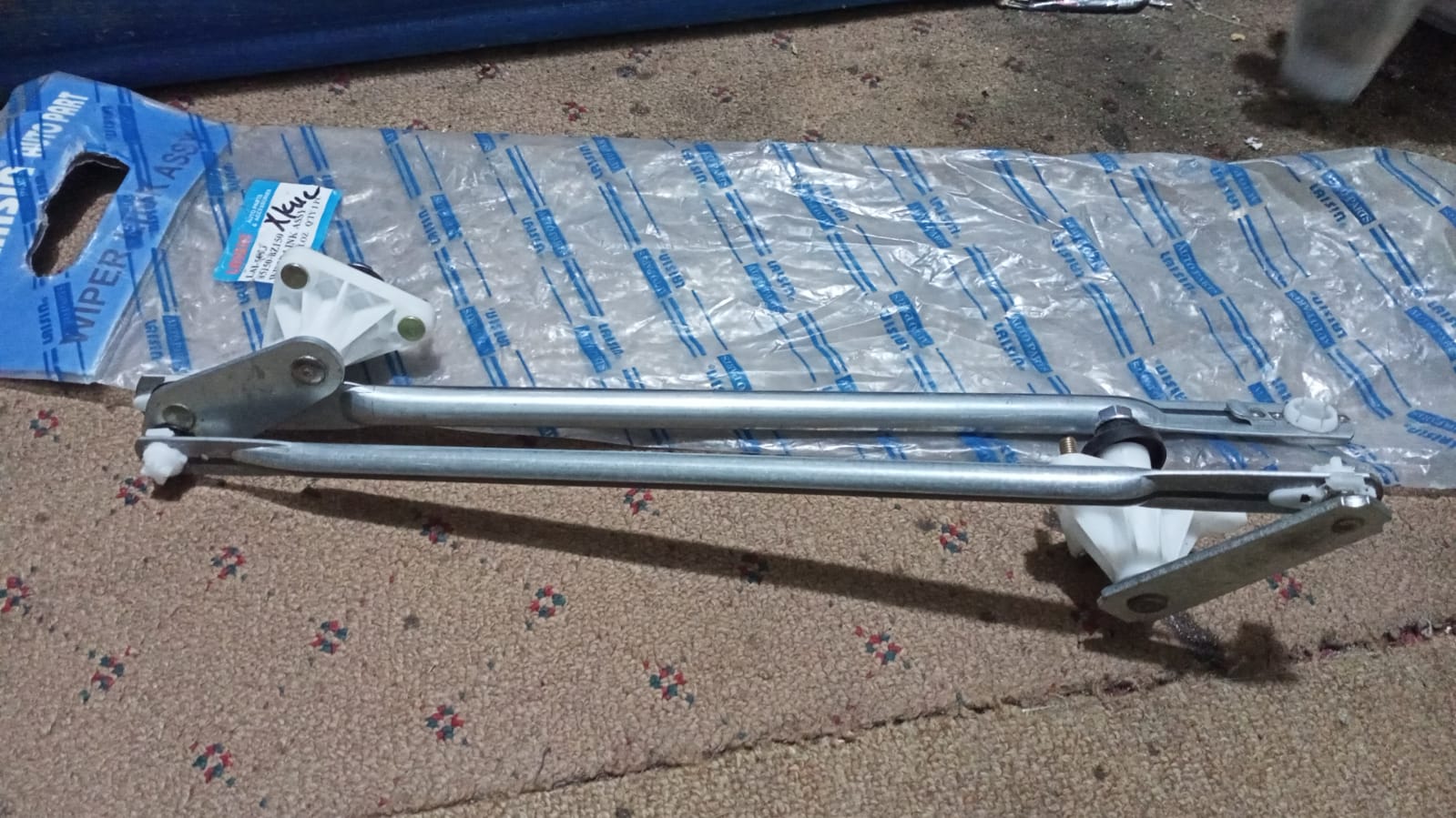 Wiper link Avansa New