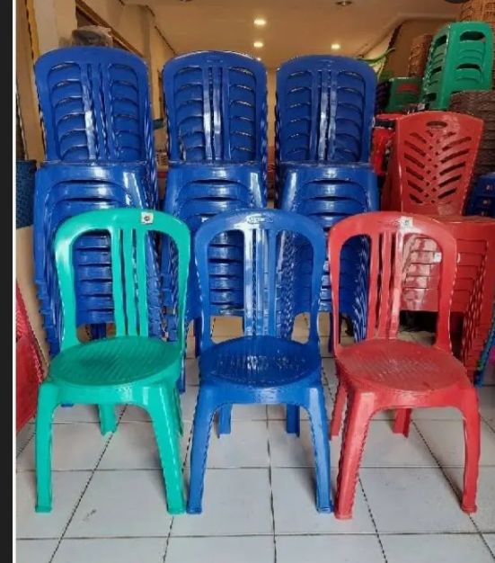 SEWA KURSI PLASTIK