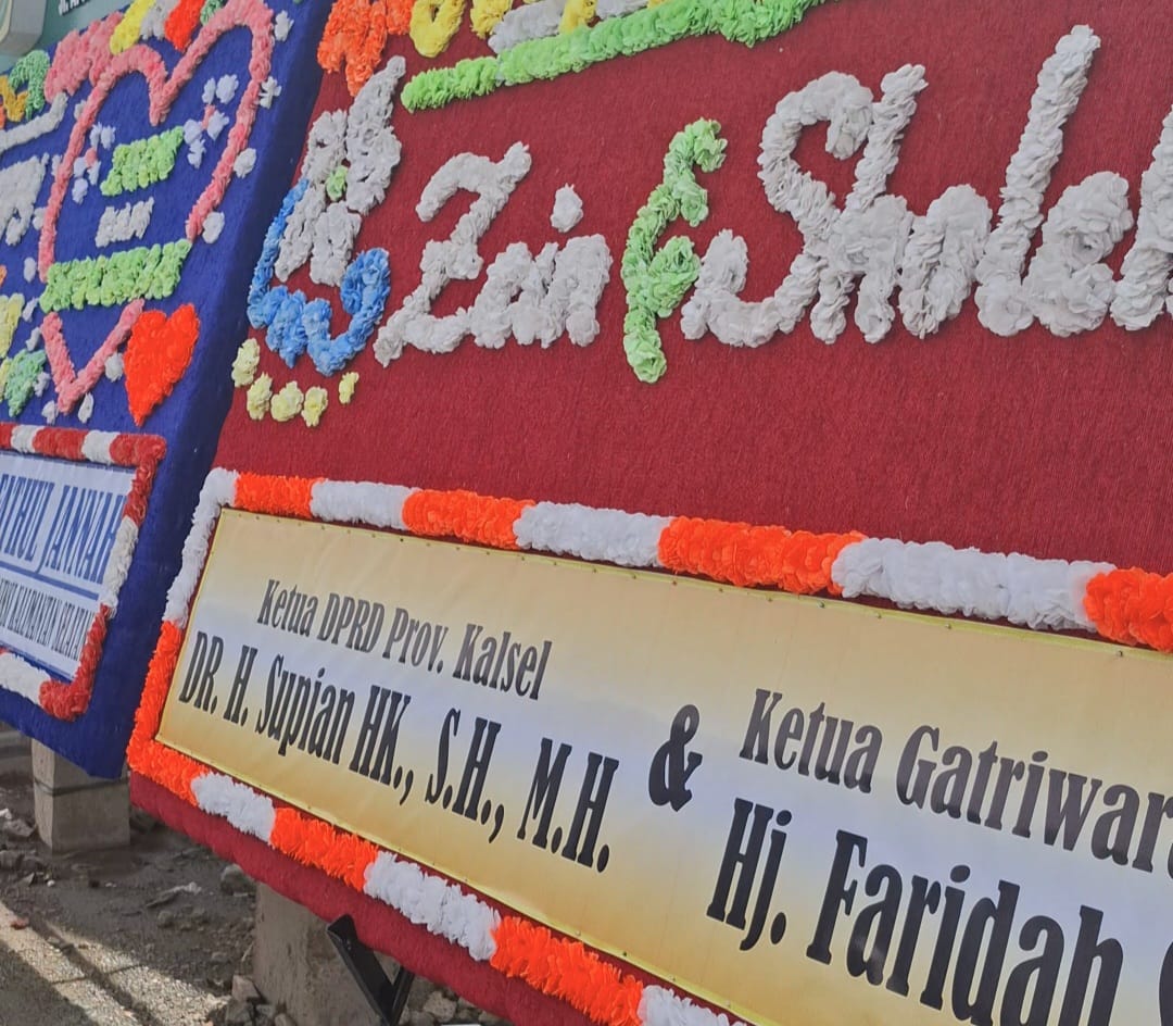 KARANGAN BUNGA BESAR PREMIUM