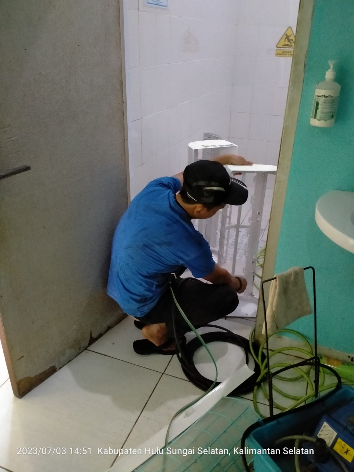 Service AC dan Isi Freon