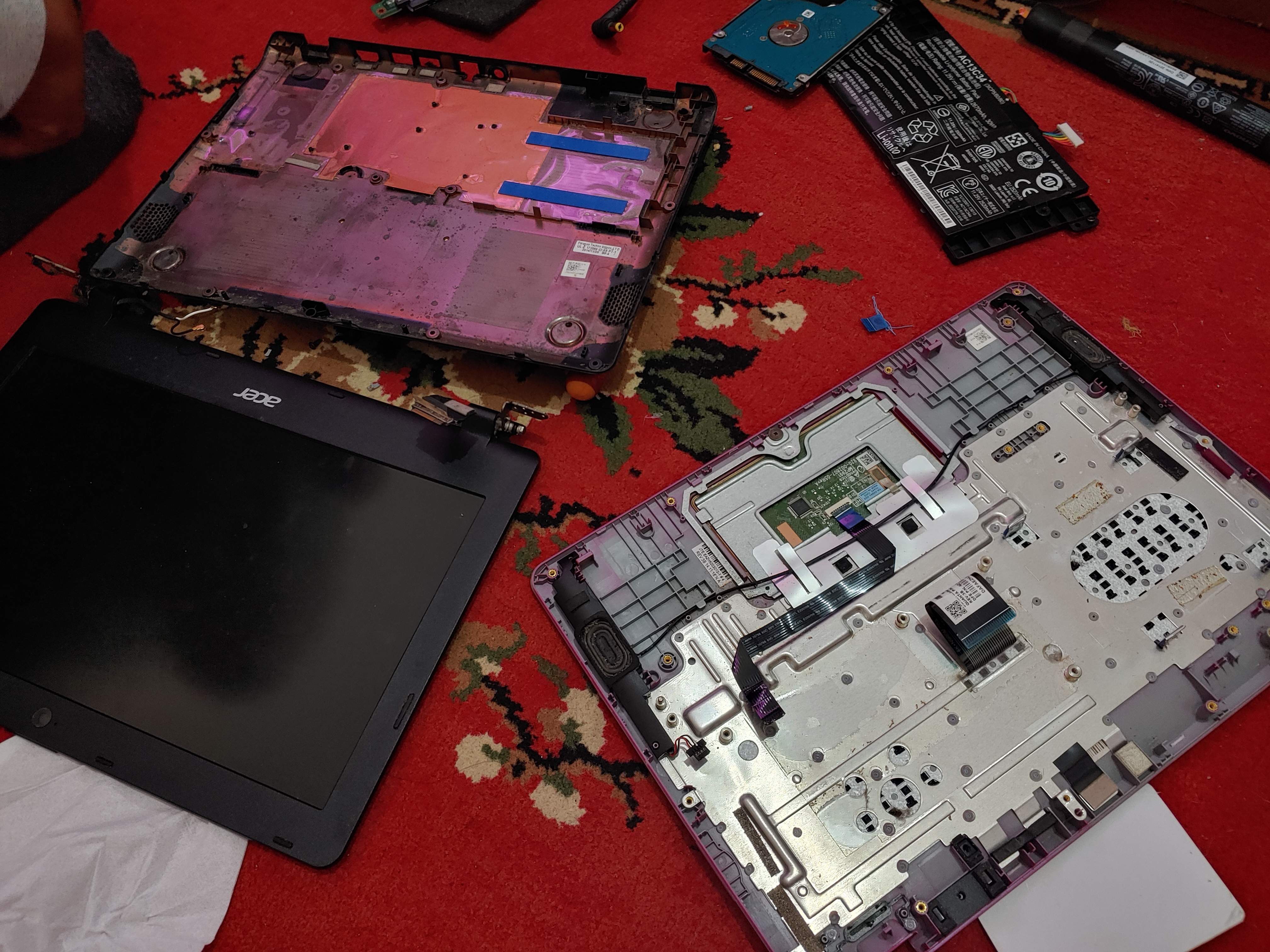 Service/ Ganti Sparepart Laptop