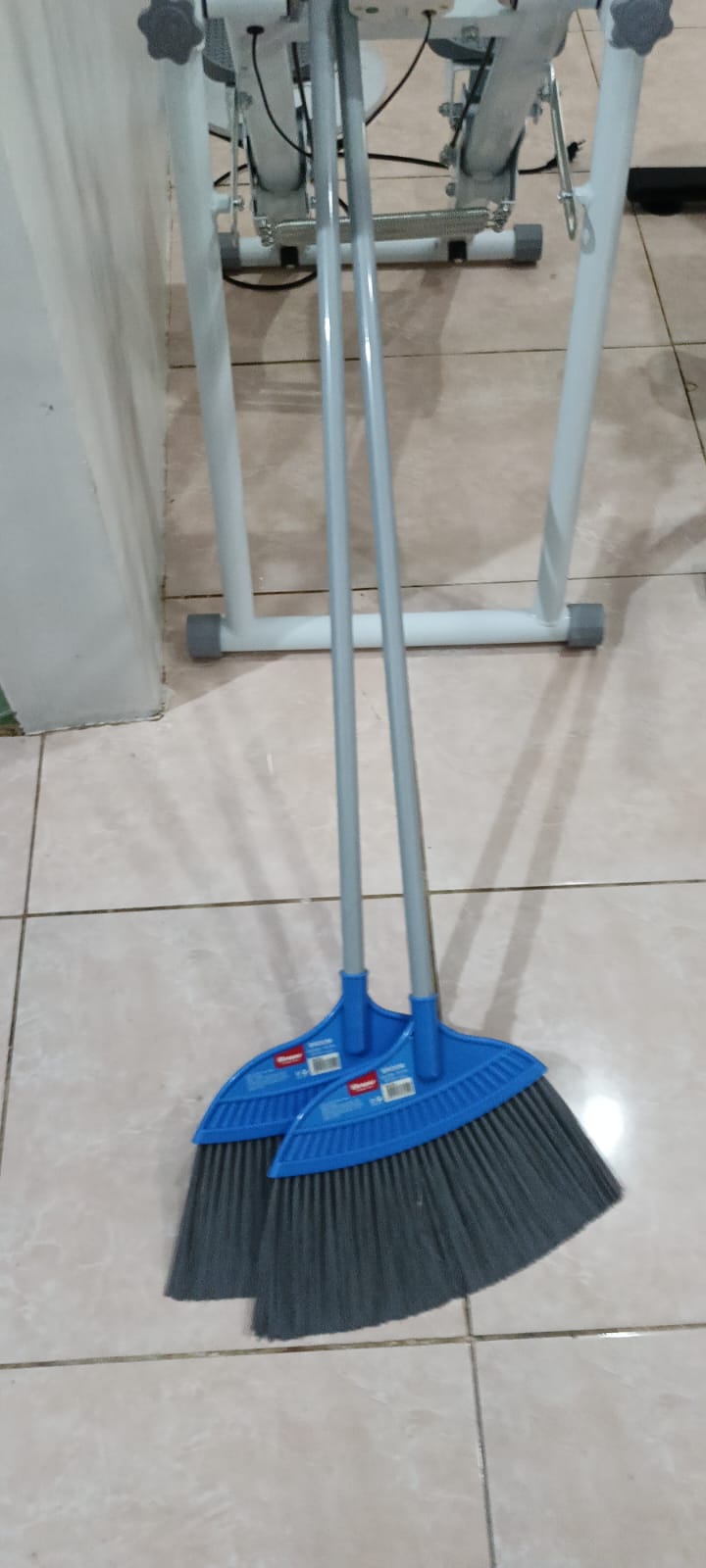 Sapu lantai