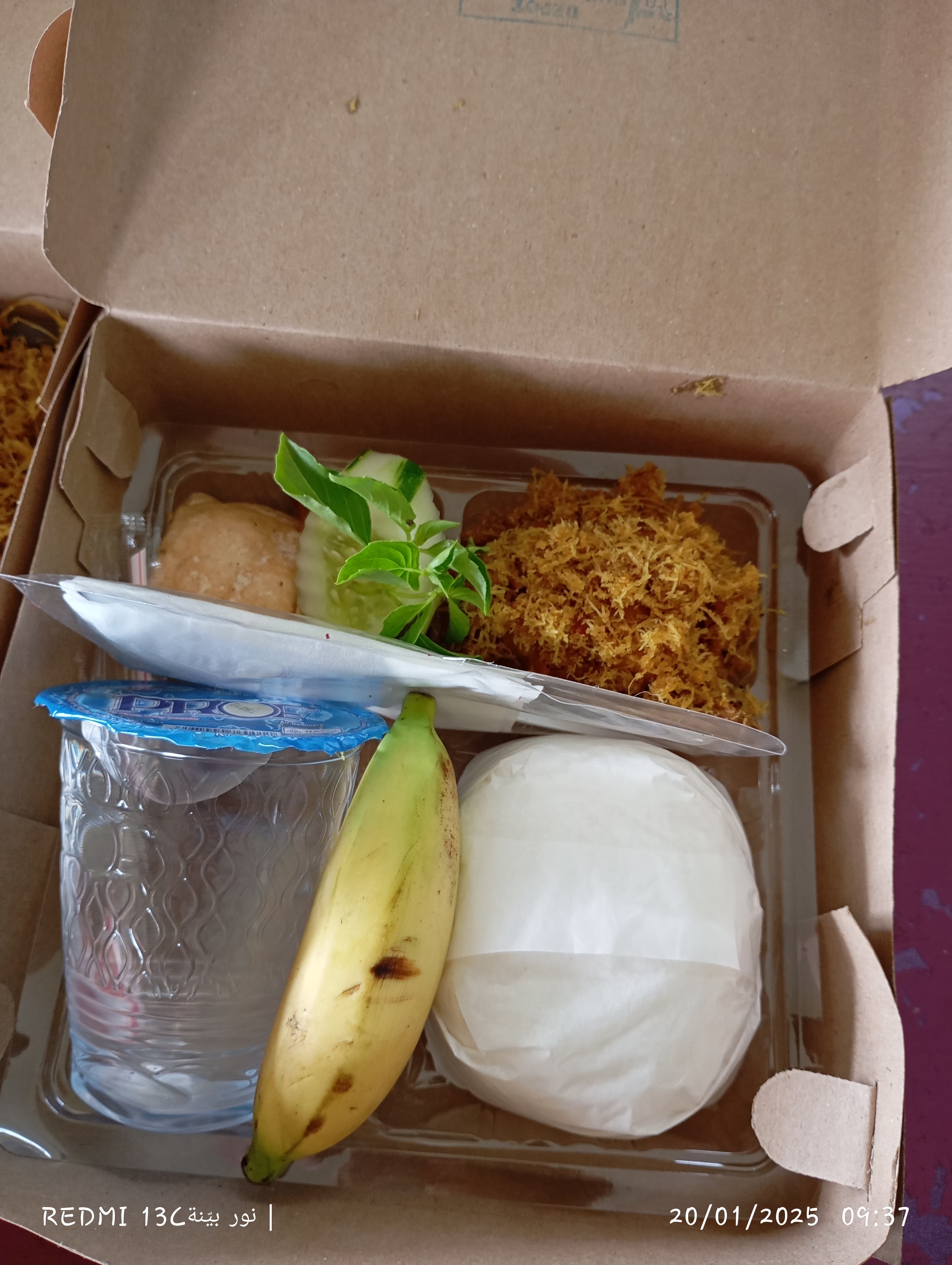 NASI KOTAK AYAM SERUNDENG HEMAT