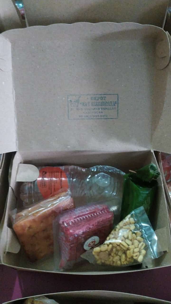 SNACK BOX LENGKAP