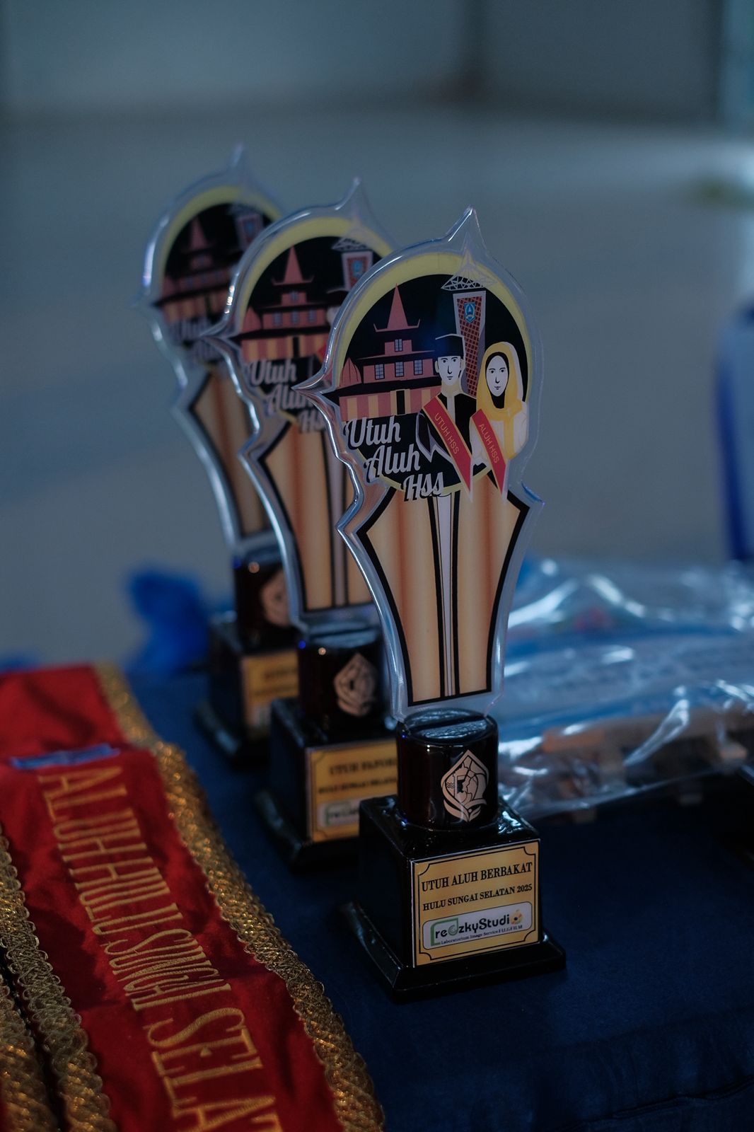 TROPHY
