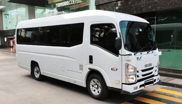 sewa bus