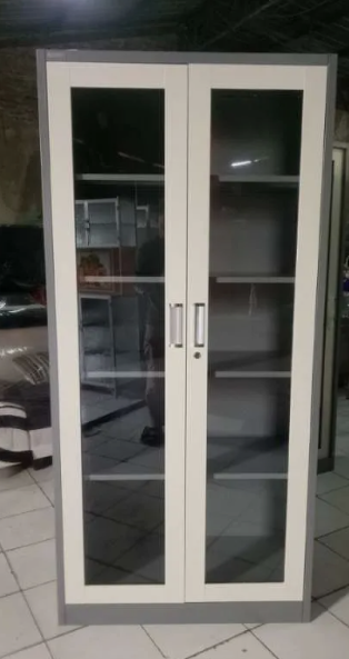 LEMARI BESI