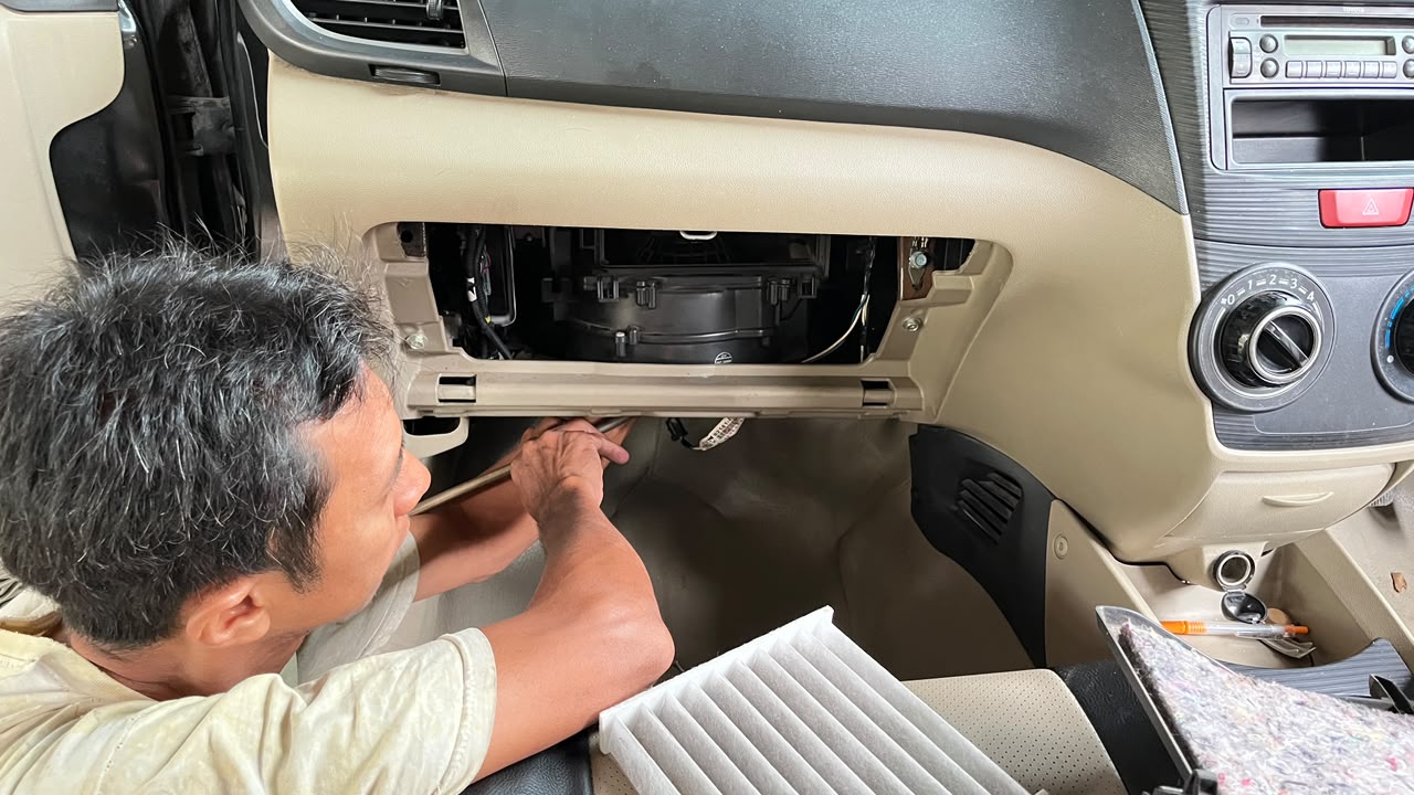 SERVICE AC MOBIL
