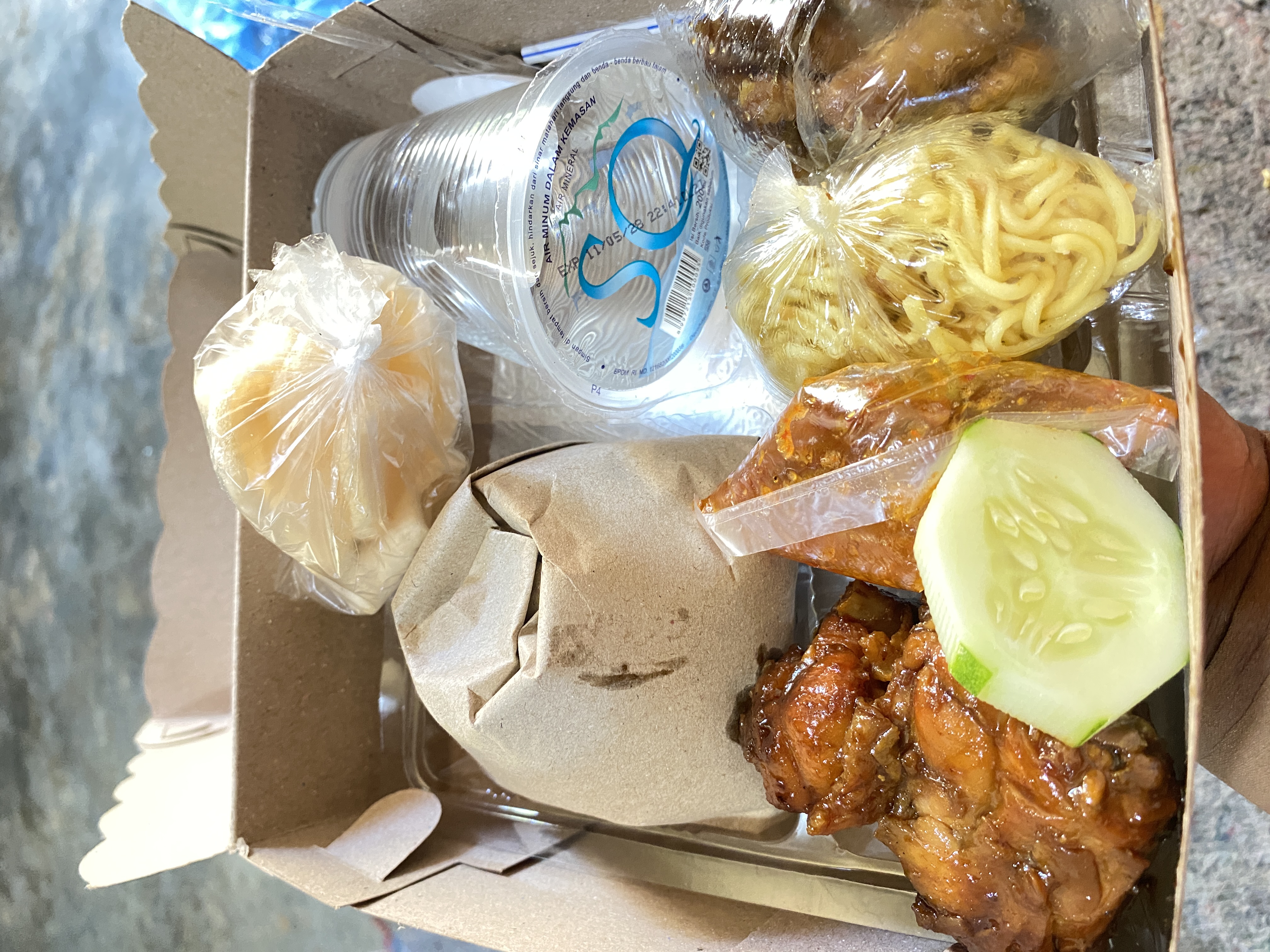 Nasi kotak