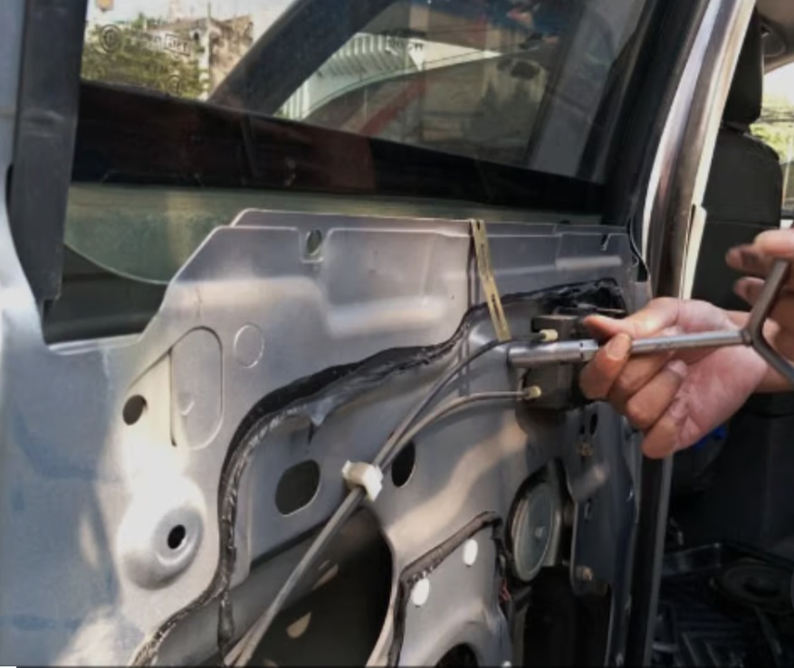 PERBAIKAN POWER WINDOW