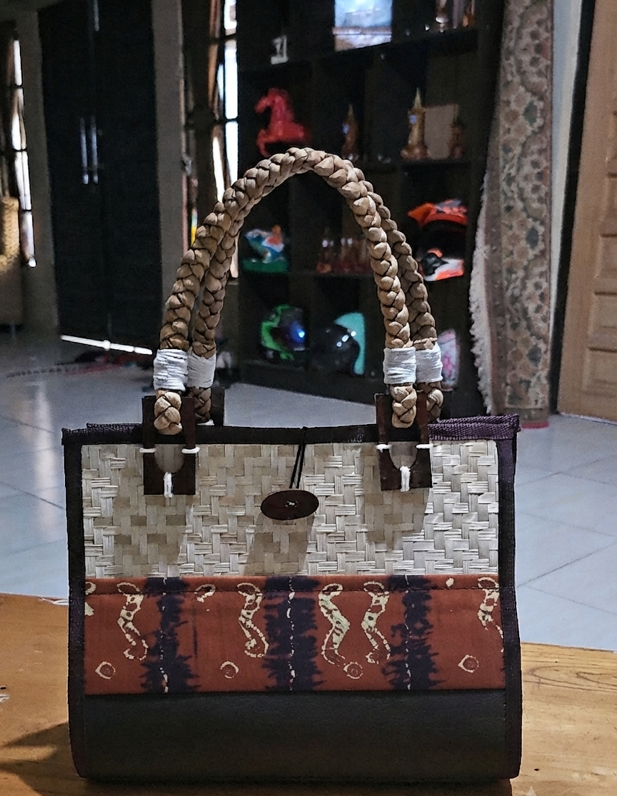 Tas Oleh-Oleh Handmade