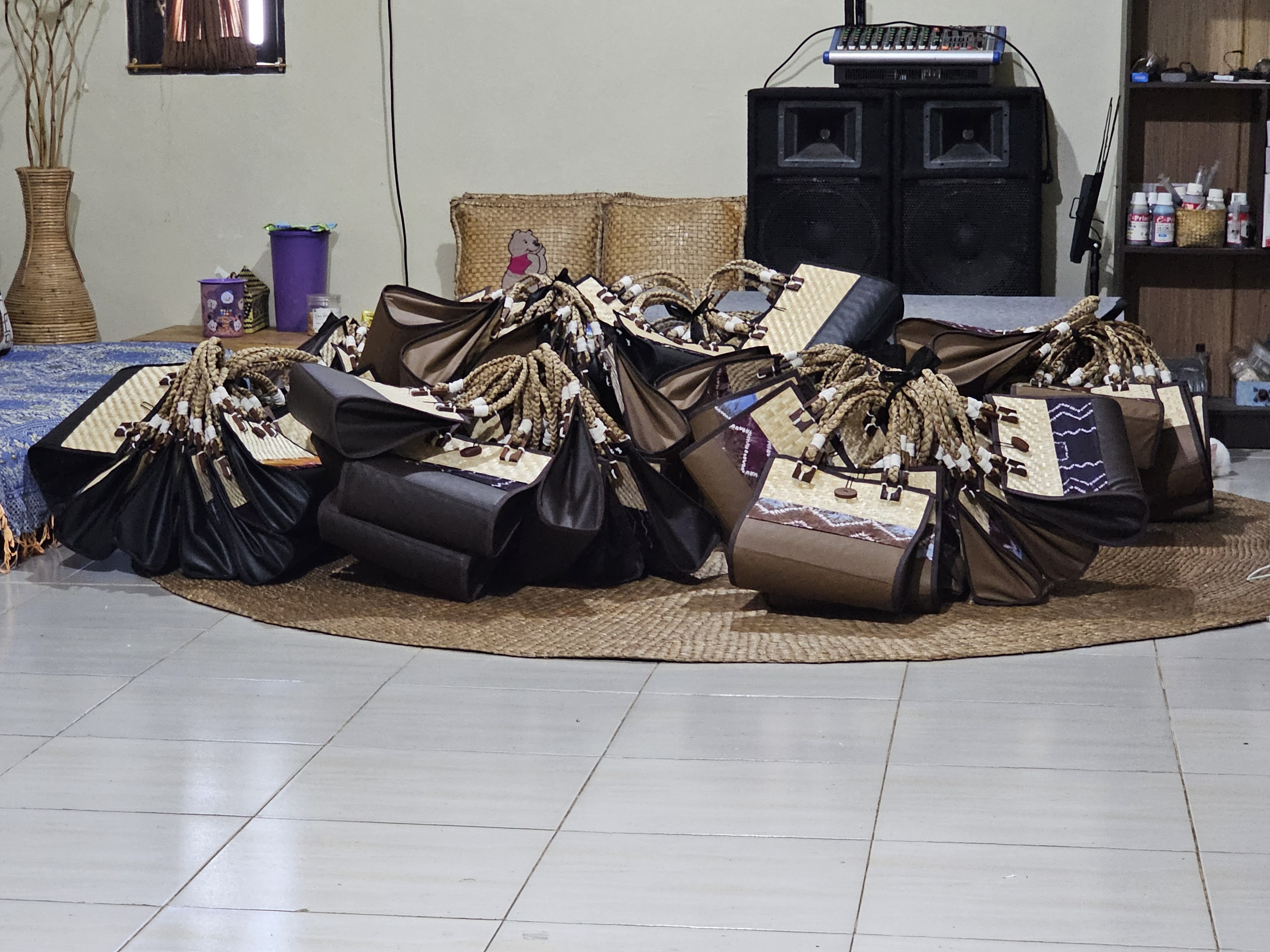 Tas Oleh-Oleh Handmade Exclusive (Partai Min 100 Bh)
