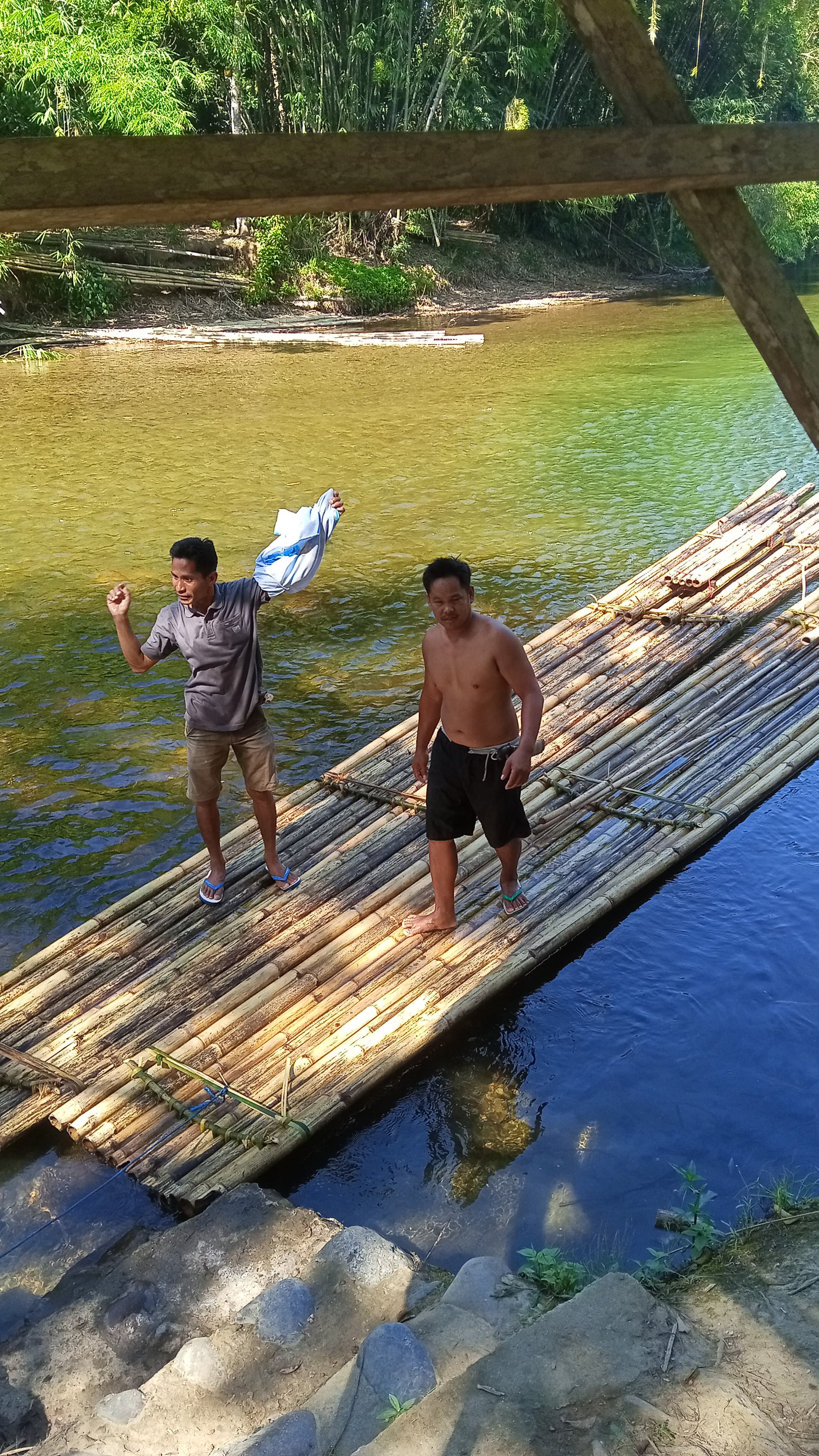 Sewa Bamboo Rafting (Lanting)
