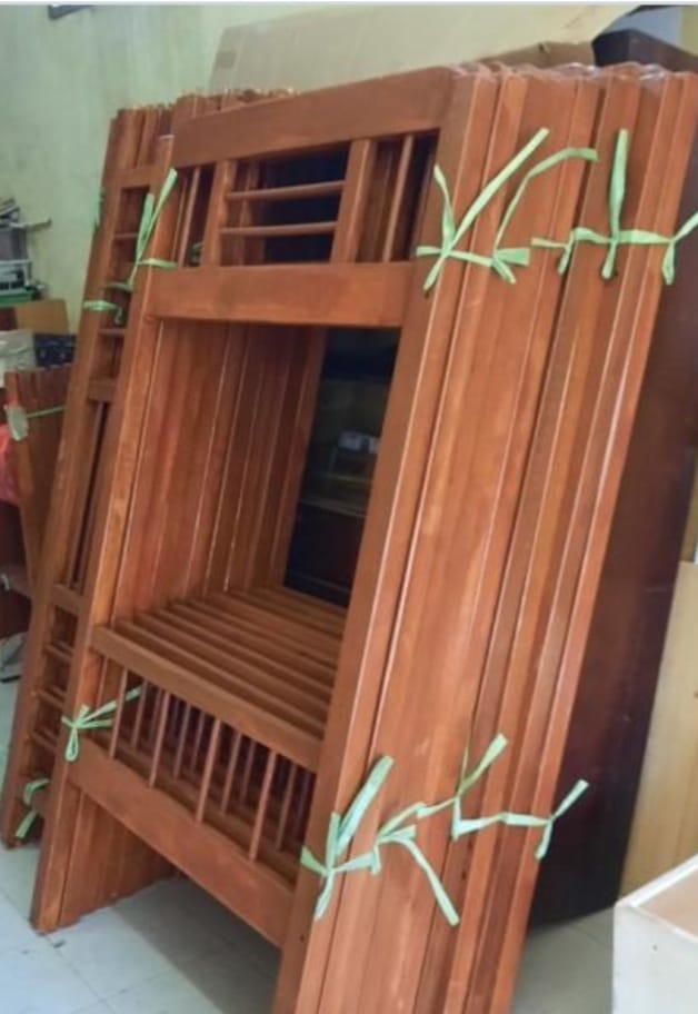 Melayani / pemesanan pembelian furniture / mebel
