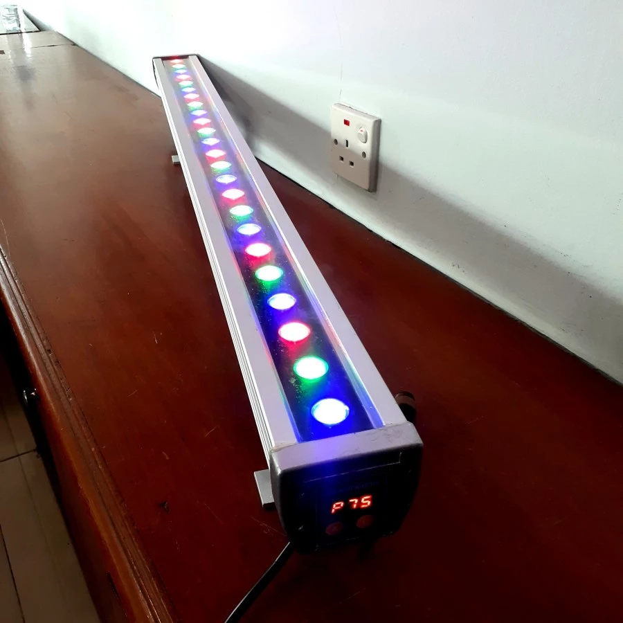 Lampu Wallwasher RGB