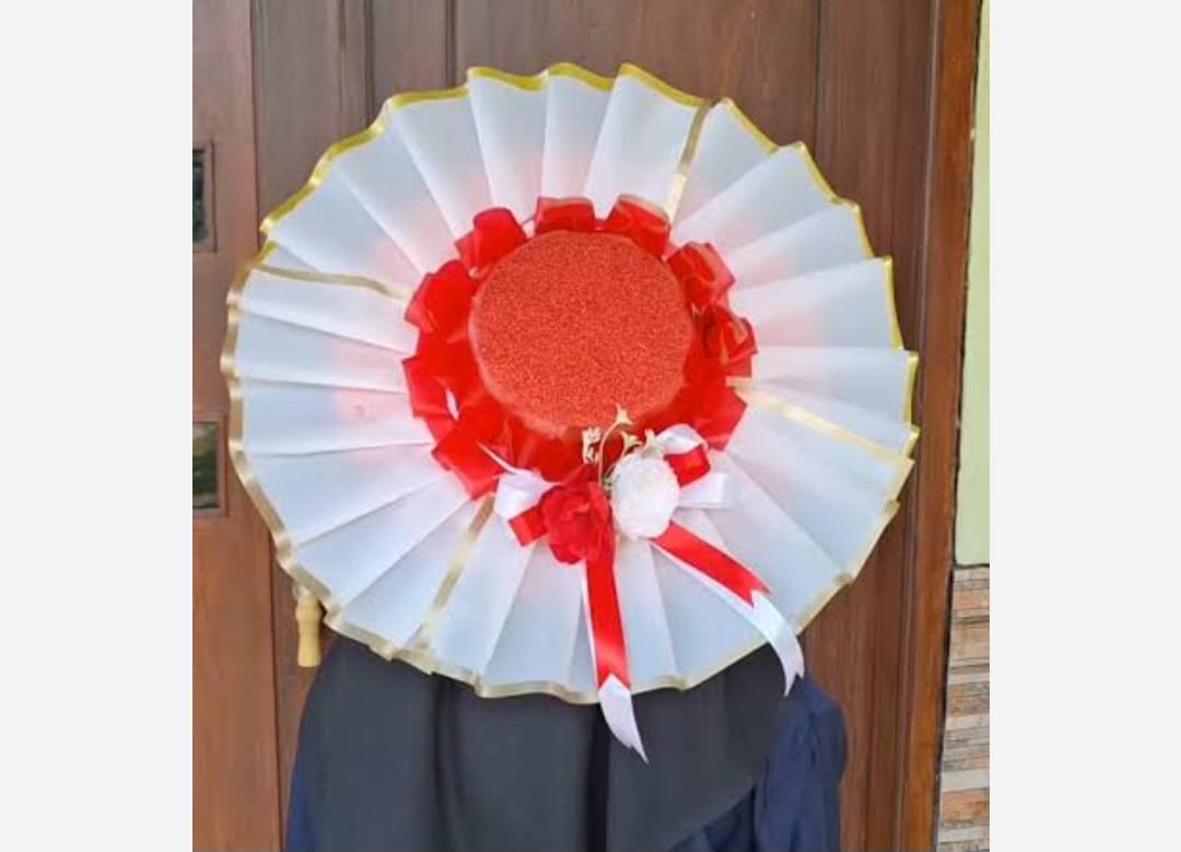 Topi Merah Putih