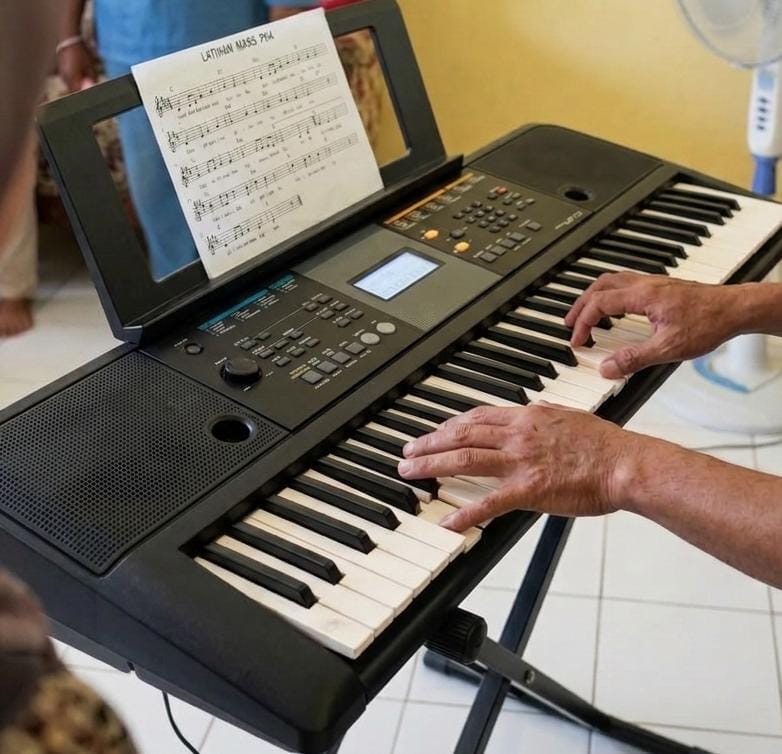 Jasa sewa keyboard latihan
