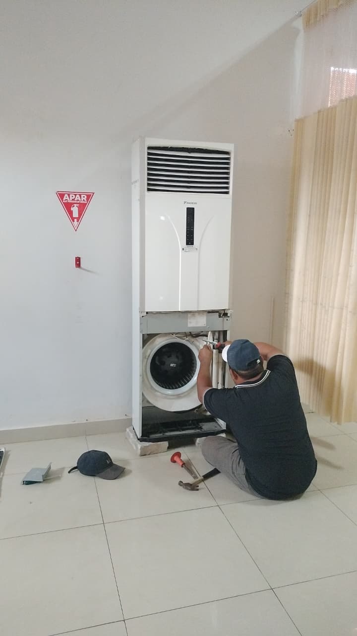 BONGKAR AC  STANDING 2 SAMPAI 5 PK