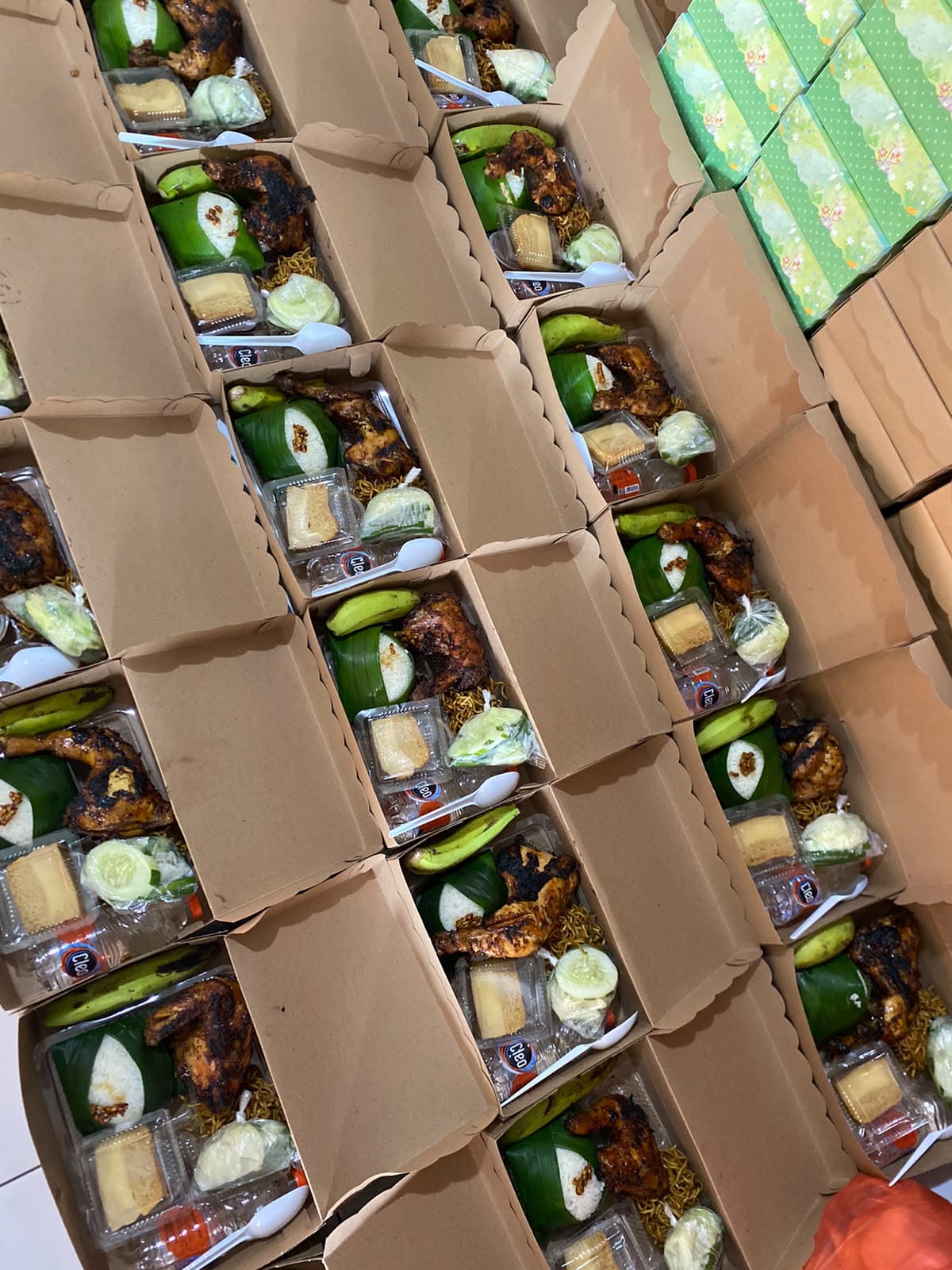 Nasi uduk ayam kalasan