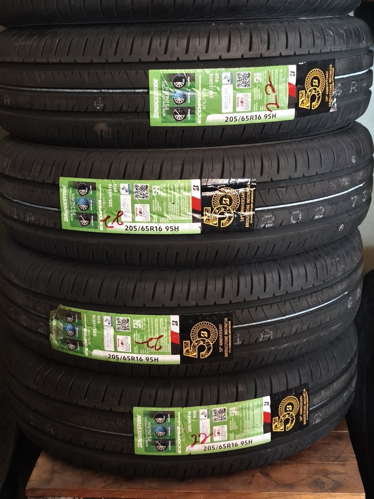 Bridgestone Ecopia 205/65 R16