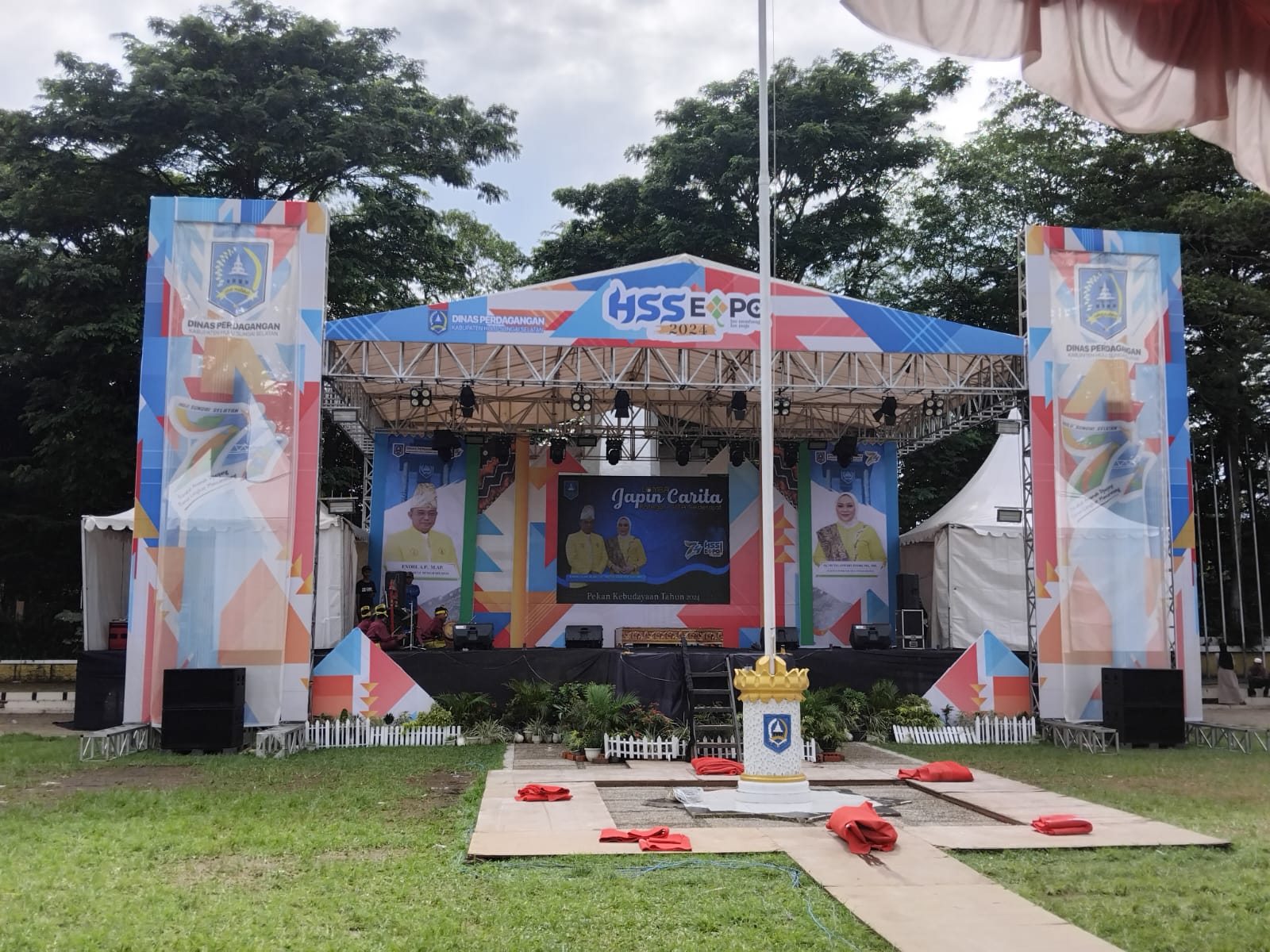SEWA PANGGUNG